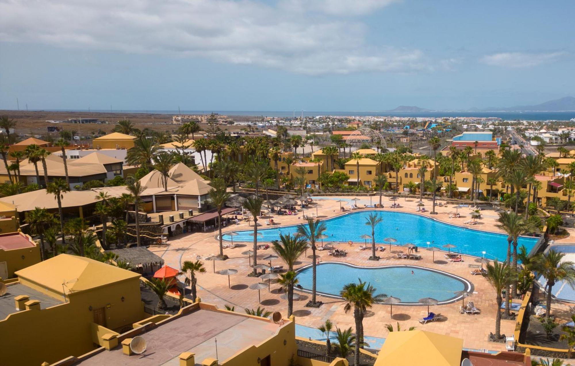 Golden Dream, Swimming Pool And Parking Villa Corralejo Exterior photo