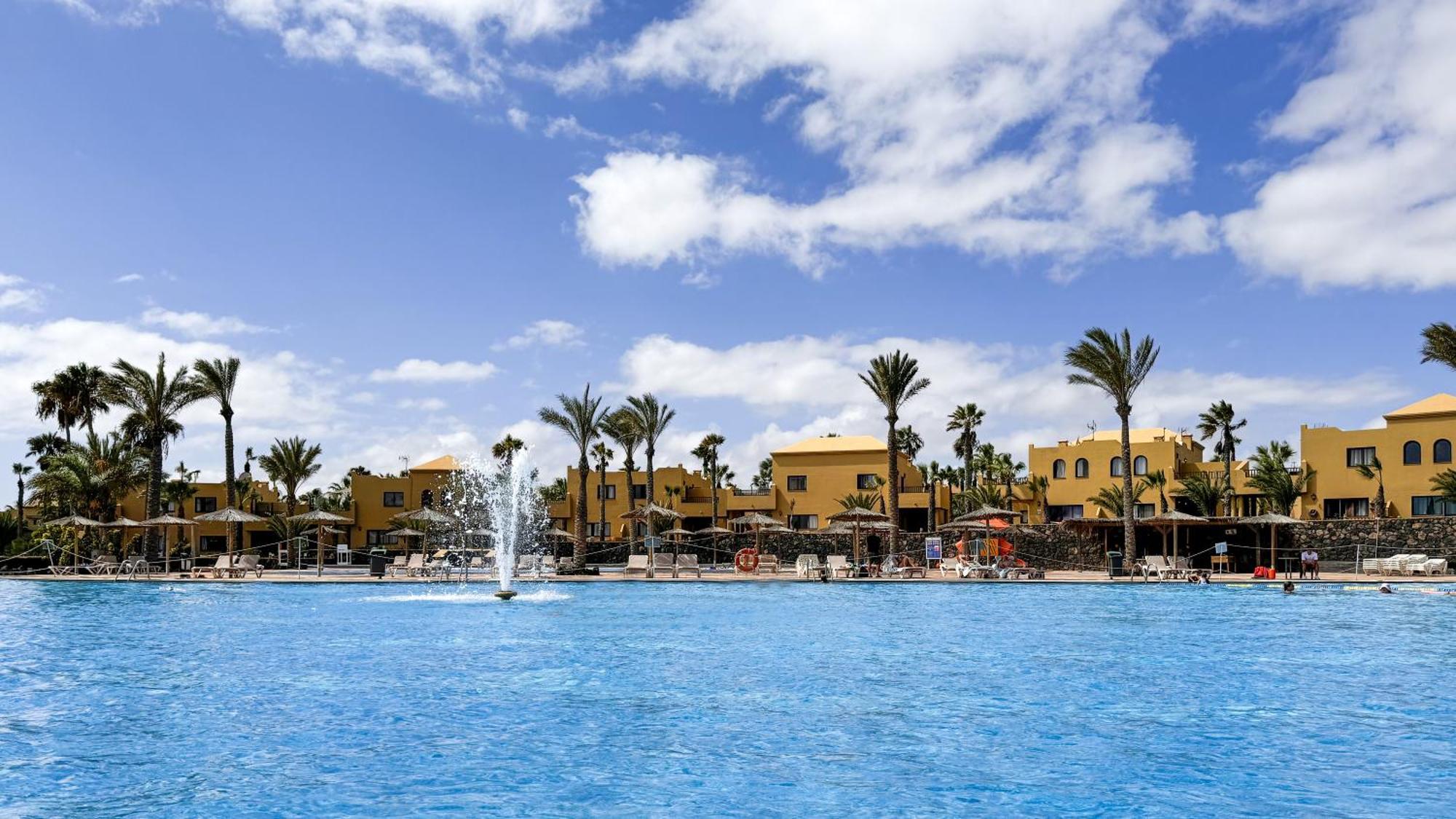 Golden Dream, Swimming Pool And Parking Villa Corralejo Exterior photo